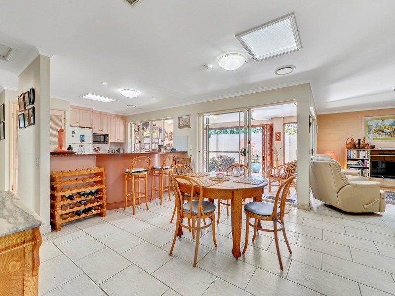 10 Doran Close, Westlake QLD 4074