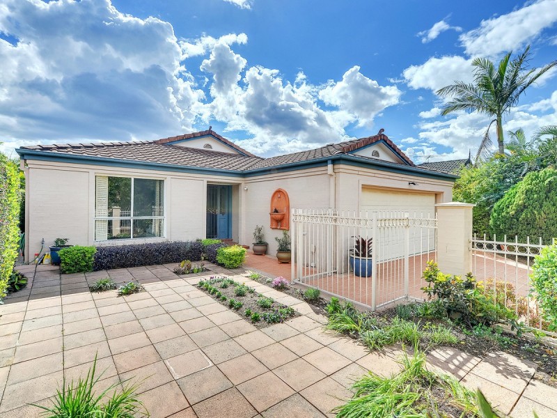 10 Doran Close, Westlake QLD 4074