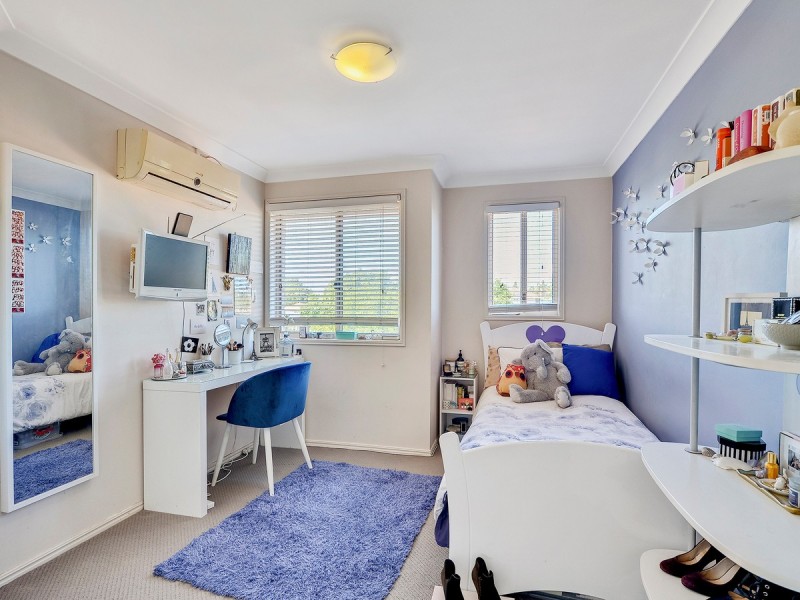 1 Kakadu Close, Riverhills QLD 4074