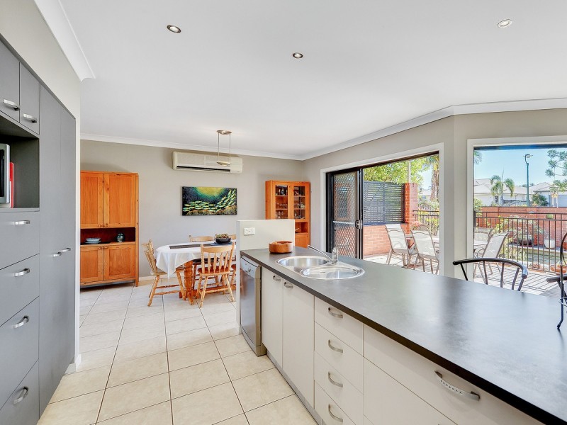 80 Sinnamon Road, Sinnamon Park QLD 4073