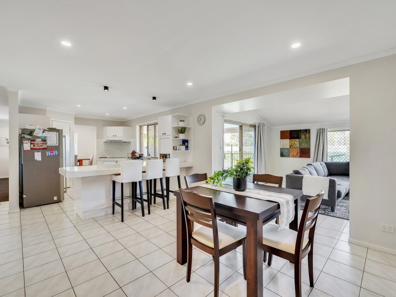 35 Kosciusko Street, Middle Park QLD 4074