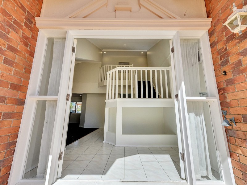 35 Kosciusko Street, Middle Park QLD 4074