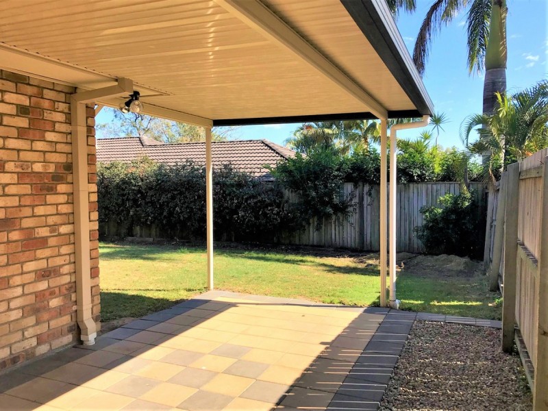 15 Harrison Crescent, Forest Lake QLD 4078