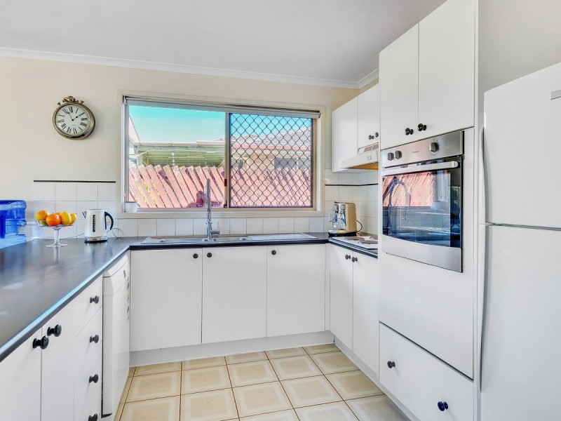 8 Kookaburra Place, Doolandella QLD 4077