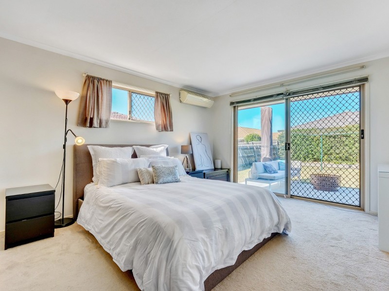 8 Kookaburra Place, Doolandella QLD 4077