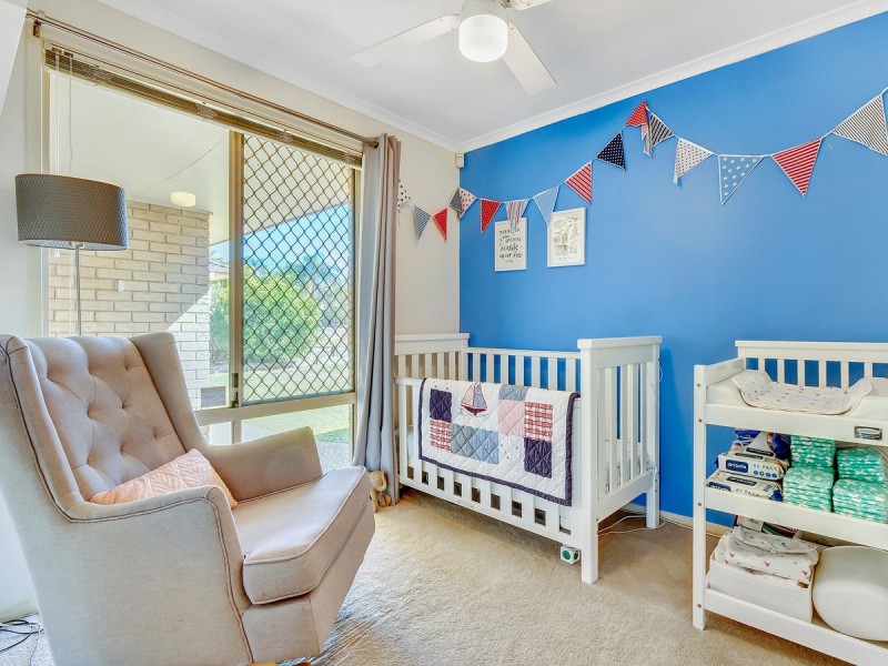8 Kookaburra Place, Doolandella QLD 4077