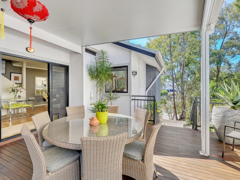 56 Greenway Circuit, Mount Ommaney QLD 4074