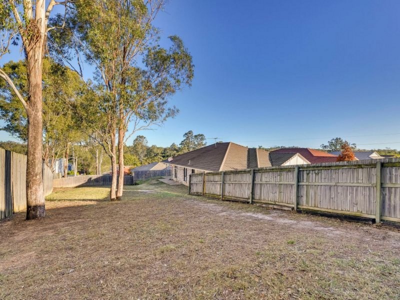 15 Eloise Place, Sumner QLD 4074