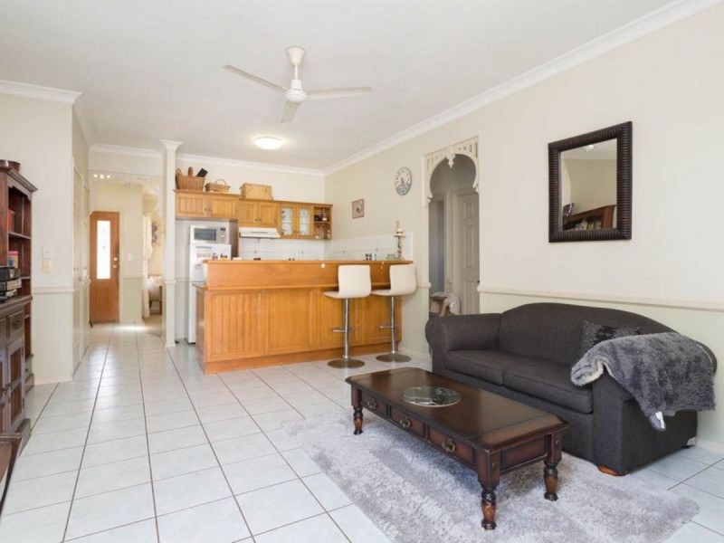 12 Babylon Place, Forest Lake QLD 4078