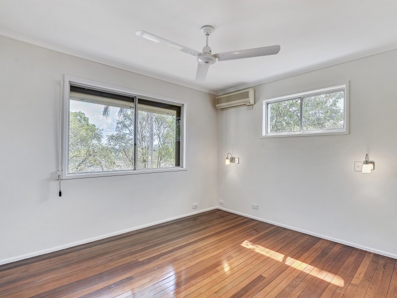 21 Spinnaker Street, Jamboree Heights QLD 4074