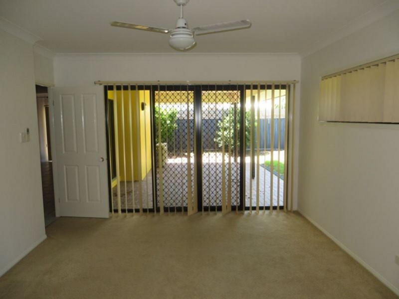 9 Brookeside Crescent, Seventeen Mile Rocks QLD 4073