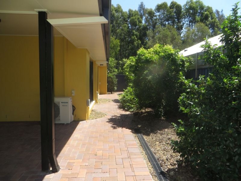 9 Brookeside Crescent, Seventeen Mile Rocks QLD 4073