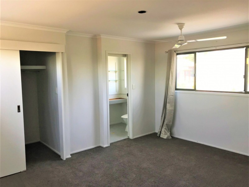 19 Barcoorah Street, Westlake QLD 4074