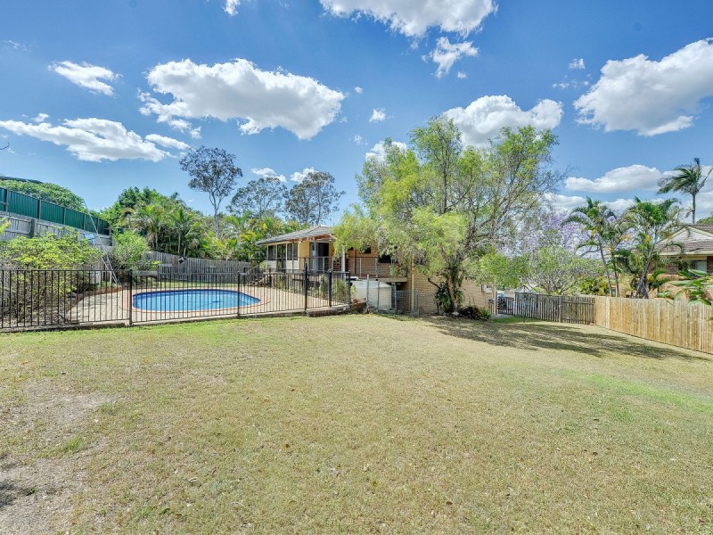 9 Shasta Close, Westlake QLD 4074