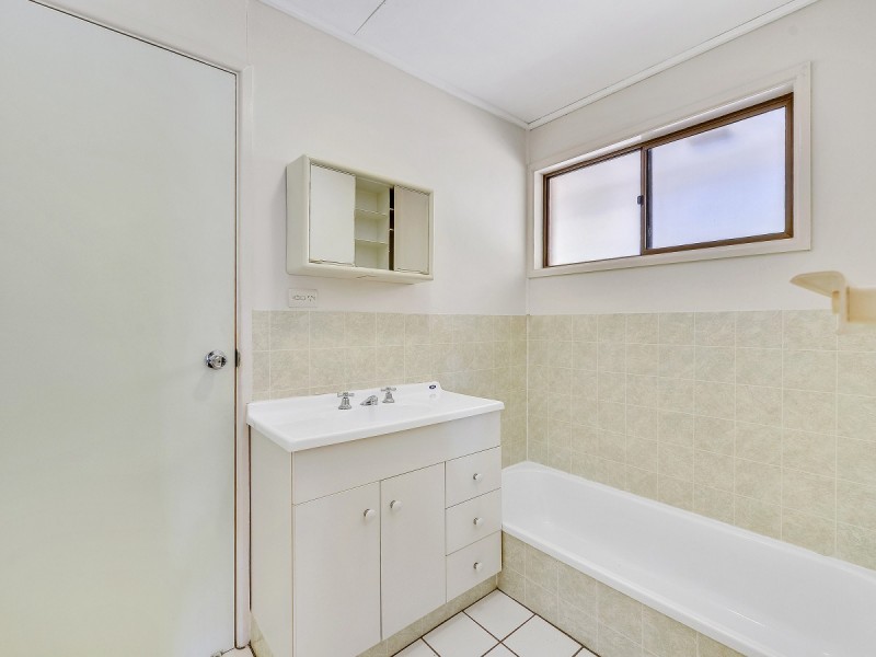 9 Shasta Close, Westlake QLD 4074