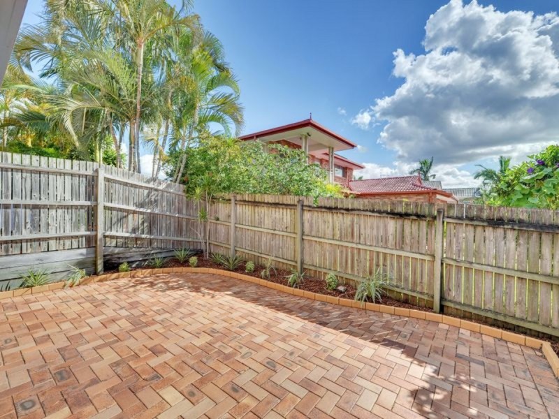 2/11 Meadow Place, Middle Park QLD 4074