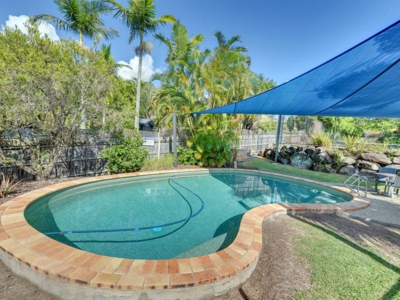 2/11 Meadow Place, Middle Park QLD 4074