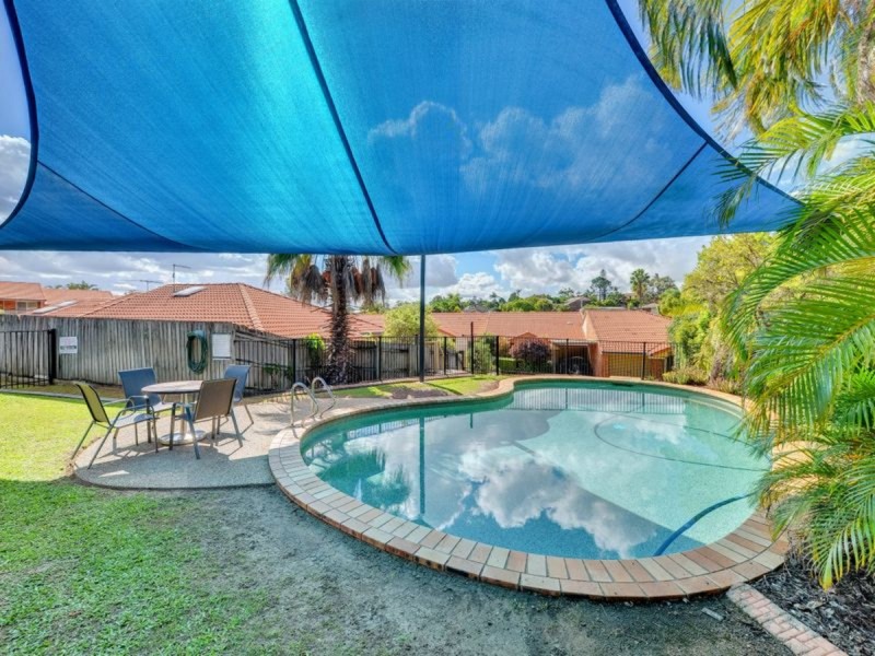 2/11 Meadow Place, Middle Park QLD 4074
