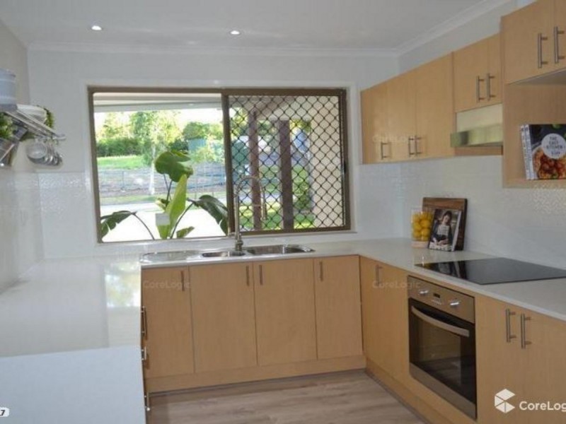 4 Sirocco Street, Jamboree Heights QLD 4074
