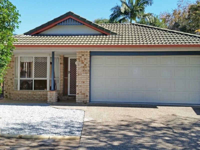 32 Acorn Circuit, Forest Lake QLD 4078