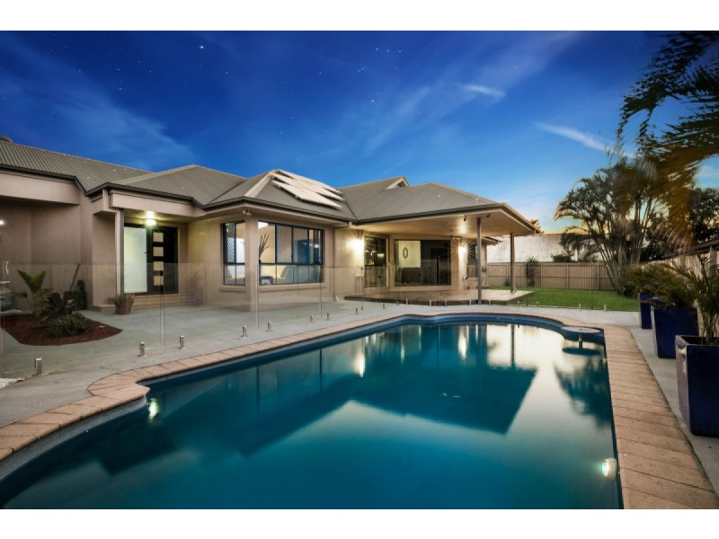 21 Winster Close, Sinnamon Park QLD 4073