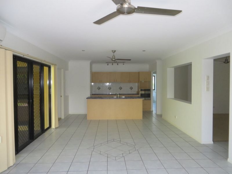 9 Brookeside Crescent, Seventeen Mile Rocks QLD 4073