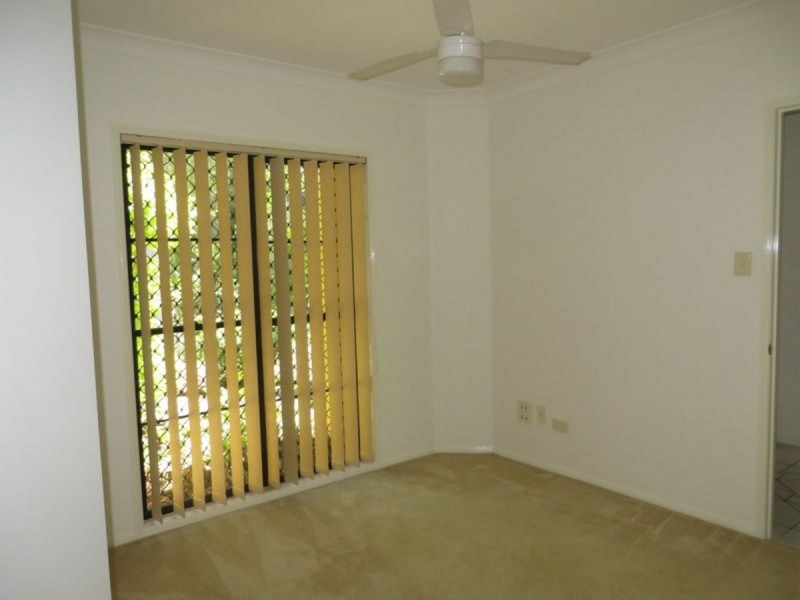 9 Brookeside Crescent, Seventeen Mile Rocks QLD 4073