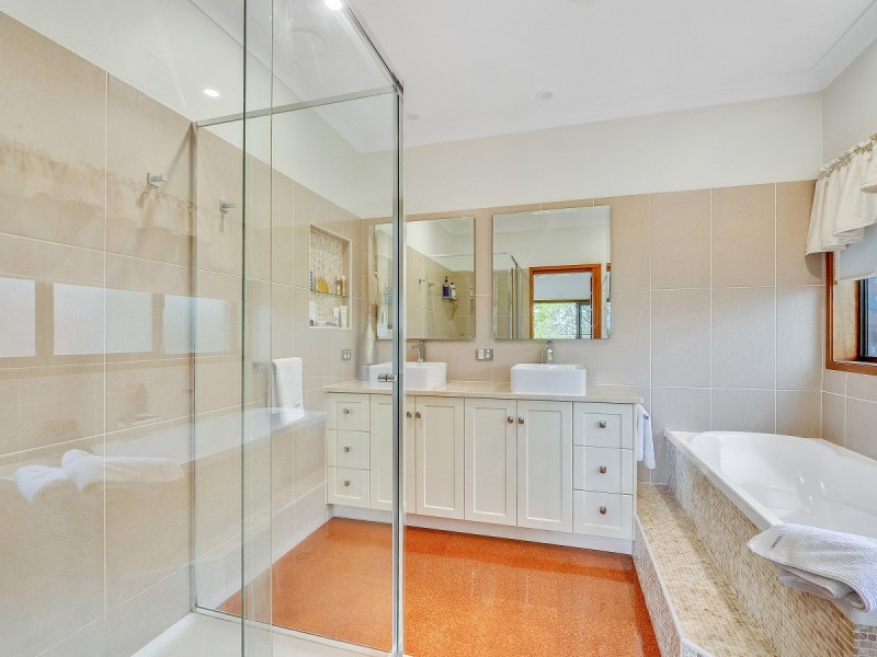 17 Coolaroo Crescent, Jindalee QLD 4074