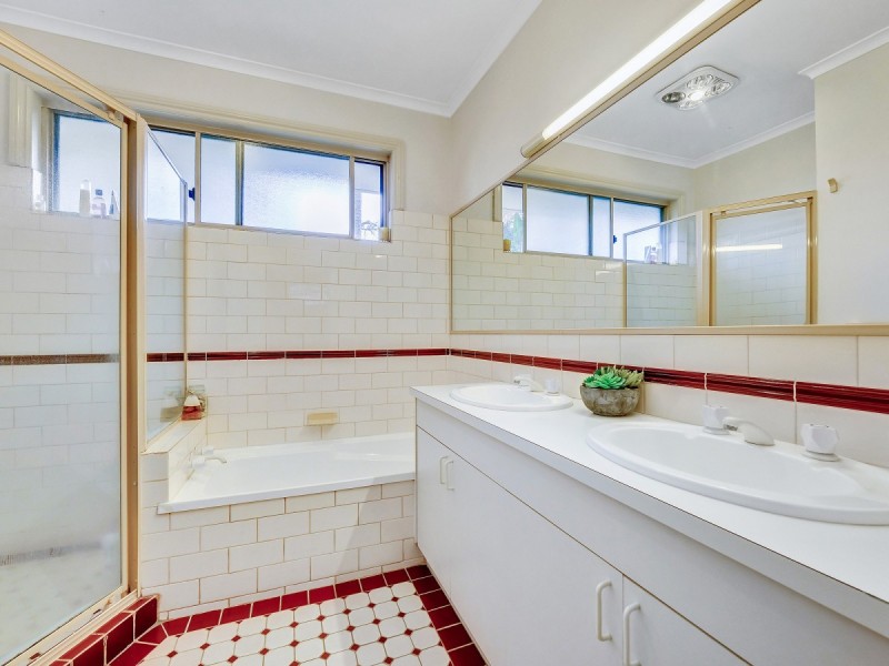 111 Pallert Street, Middle Park QLD 4074