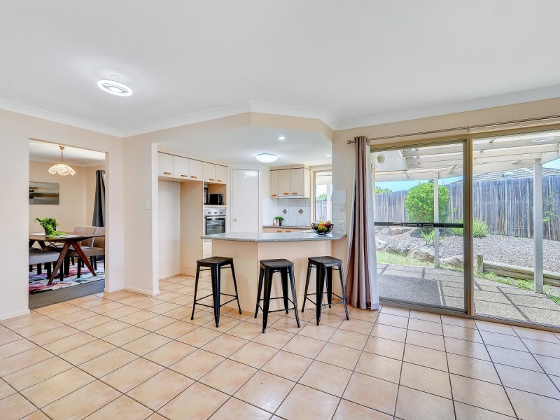 9 Gidgi Close, Westlake QLD 4074