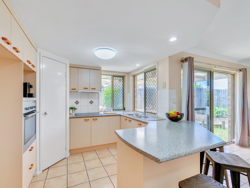 9 Gidgi Close, Westlake QLD 4074