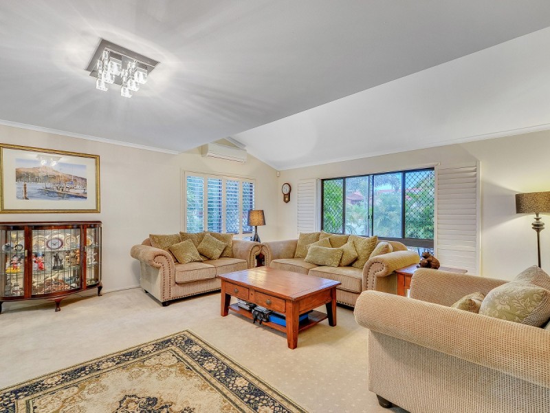 27 Wirilda Street, Middle Park QLD 4074