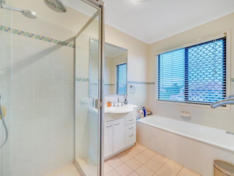 27 Wirilda Street, Middle Park QLD 4074