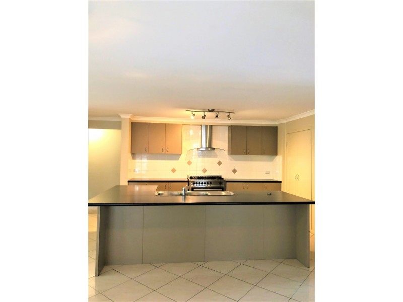 58 Barcoo Crescent, Sinnamon Park QLD 4073