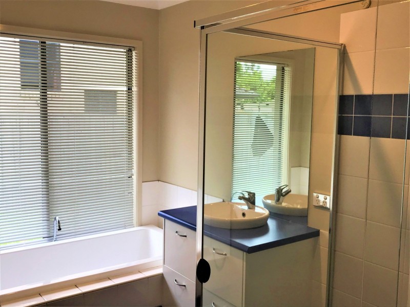 58 Barcoo Crescent, Sinnamon Park QLD 4073