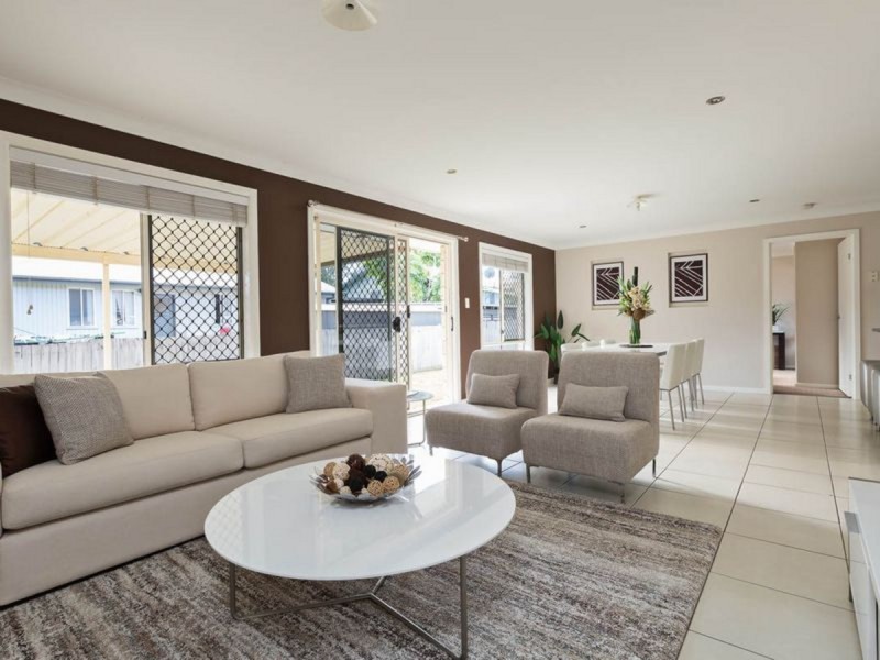 7 Popondetta Close, Darra QLD 4076