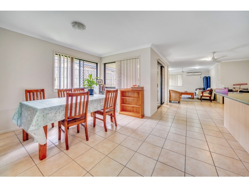 24 Sunningdale Street, Oxley QLD 4075