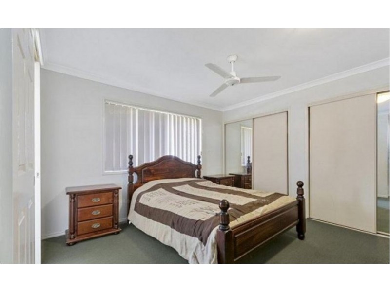 24 Sunningdale Street, Oxley QLD 4075