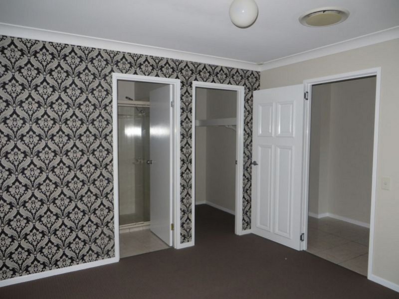 7 Treeline Place, Durack QLD 4077