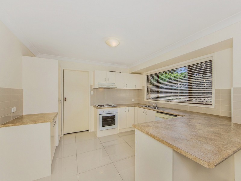 15 Sandalwood Street, Sinnamon Park QLD 4073