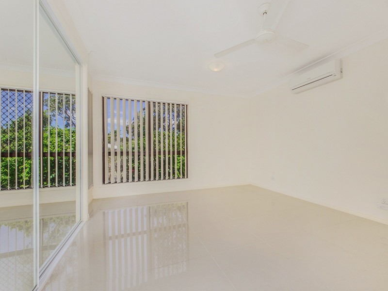 15 Sandalwood Street, Sinnamon Park QLD 4073