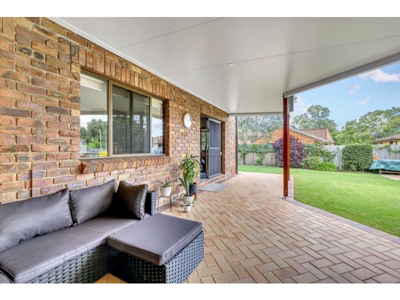 10 Intrepid Street, Jamboree Heights QLD 4074