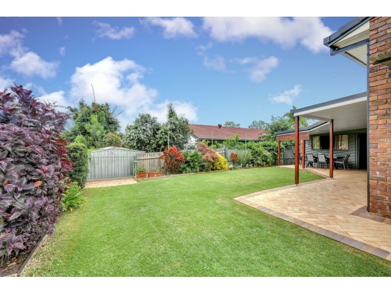 10 Intrepid Street, Jamboree Heights QLD 4074
