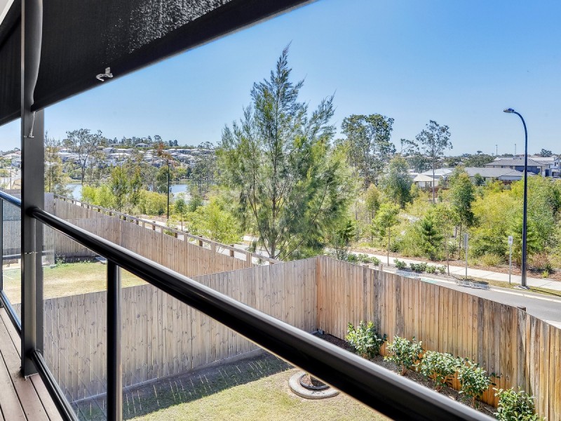 38 Magnetic Way, Springfield Lakes QLD 4300