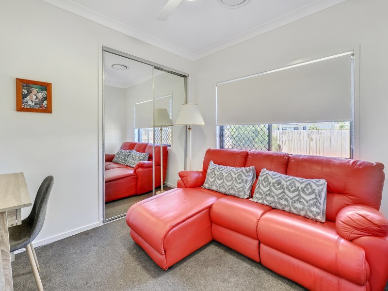 38 Magnetic Way, Springfield Lakes QLD 4300