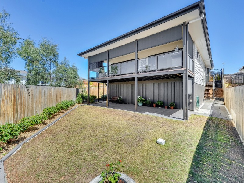 38 Magnetic Way, Springfield Lakes QLD 4300