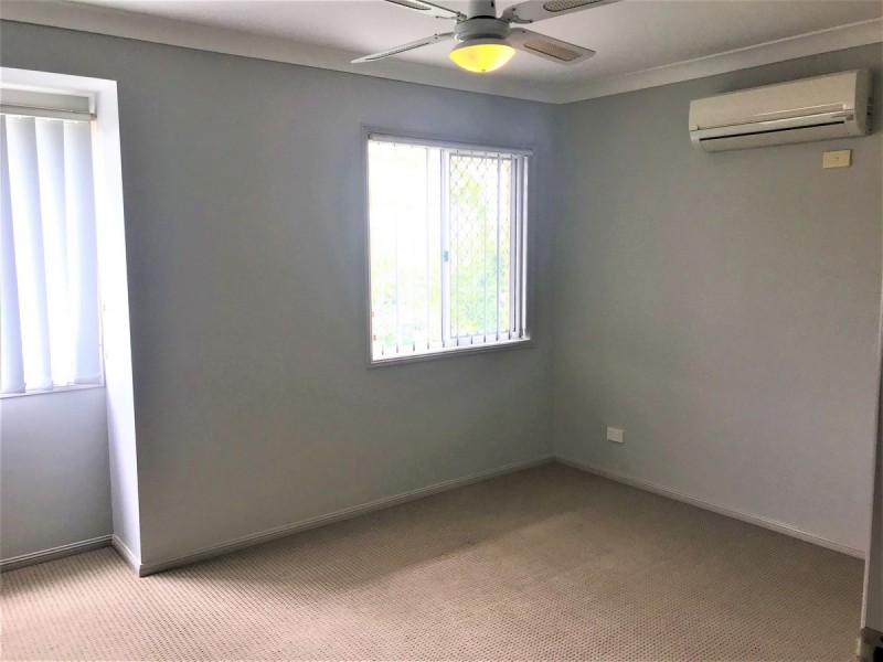 10 Woodrose Crescent, Sinnamon Park QLD 4073