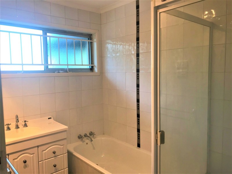 3 Poseidon Crescent, Jamboree Heights QLD 4074