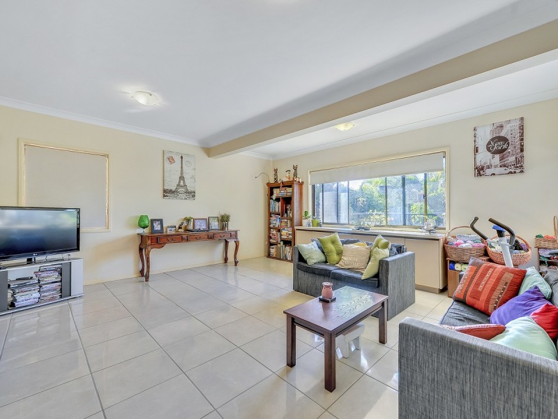 106 Colonsay Street, Middle Park QLD 4074