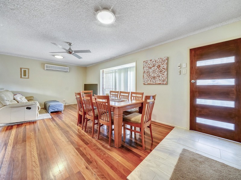 3 Magnet Close, Riverhills QLD 4074